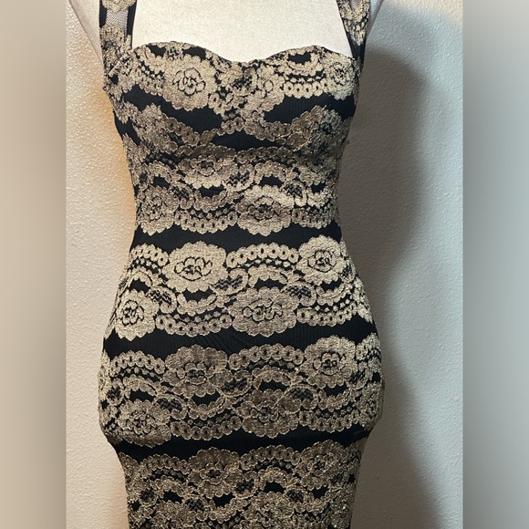 Black and gold sexy night dress size s black lace with gold floral print - Picture 10 of 16
